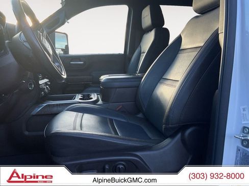 Used 2022 GMC Sierra 3500 Denali w/ Technology Package image 9