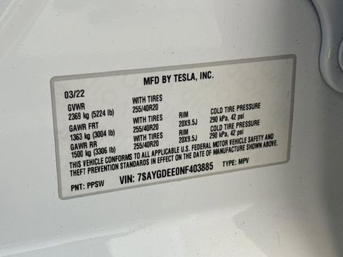 Used 2022 Tesla Model Y Long Range image 27