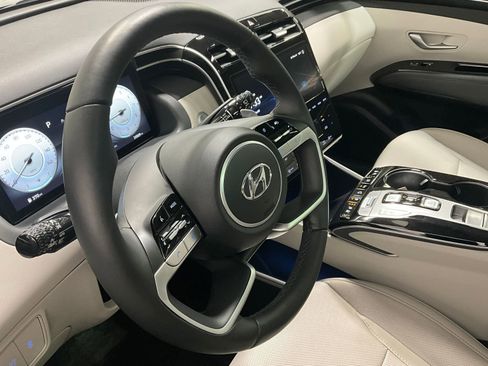 Used 2023 Hyundai Tucson Limited image 13