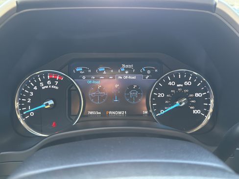 Used 2020 Ford F250 Lariat w/ Chrome Package image 11