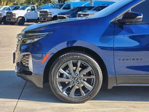 Used 2023 Chevrolet Equinox RS image 16