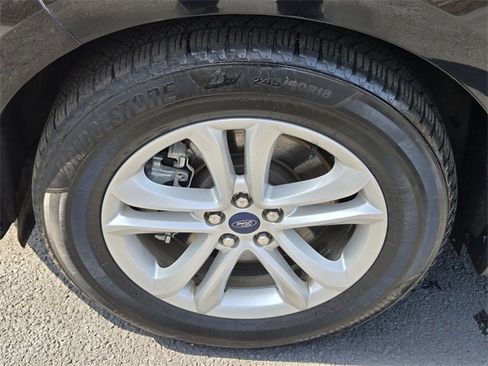 Used 2020 Ford Edge SEL image 15