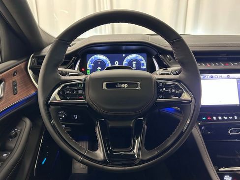 New 2026 Jeep Grand Cherokee L Summit AWD/4WD image 9