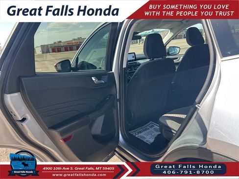 Used 2021 Ford Escape SE w/ Cold Weather Package AWD/4WD image 19