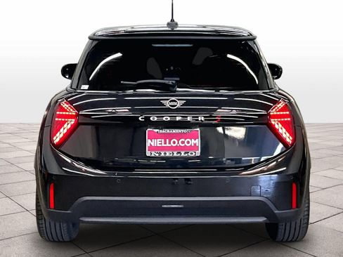 Used 2025 MINI Cooper S FWD image 7