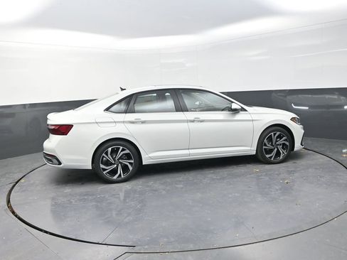 New 2026 Volkswagen Jetta SEL FWD image 11