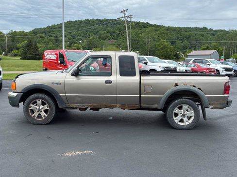 Used 2004 Ford Ranger XL AWD/4WD image 2