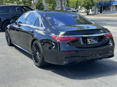 Used 2022 Mercedes-Benz S 500 4MATIC w/ AMG Line Package image 11