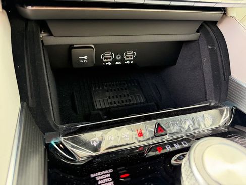 New 2026 Jeep Grand Wagoneer Summit AWD/4WD image 30
