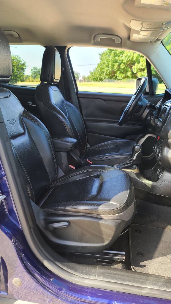 Used 2017 Jeep Renegade Limited FWD image 9