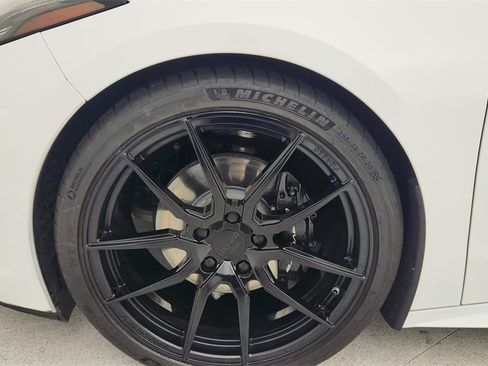 Used 2021 Chevrolet Corvette Stingray w/ Battery Protection Package image 28