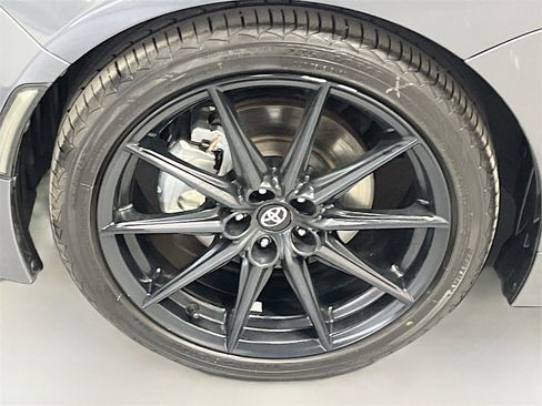 Used 2023 Toyota GR86 Premium image 29