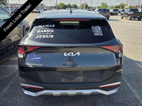 Used 2023 Kia Sportage EX FWD image 3