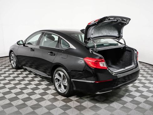 Used 2019 Honda Accord EX image 32