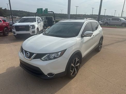 Used 2017 Nissan Rogue Sport SL FWD image 3