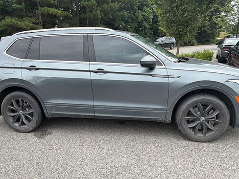 Used 2022 Volkswagen Tiguan SE FWD image 7