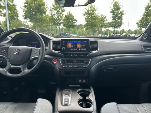 Used 2022 Honda Passport TrailSport image 29