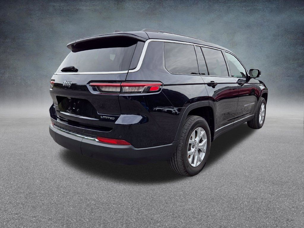 Used 2024 Jeep Grand Cherokee L Limited AWD/4WD image 8