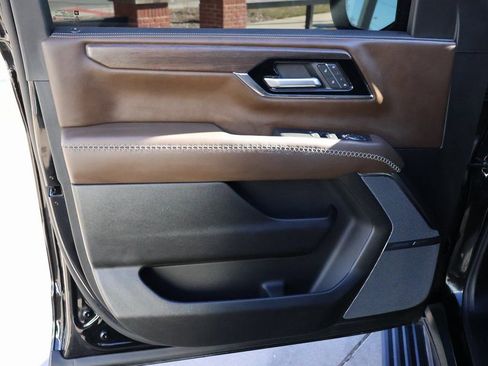 Certified 2026 GMC Yukon Denali Ultimate image 32