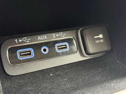 Used 2021 Jeep Grand Cherokee Limited image 30