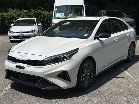 Used 2022 Kia Forte GT-Line w/ GT-Line Premium Package FWD image 7