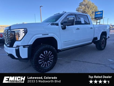 Used 2025 GMC Sierra 2500 Denali Ultimate image 1