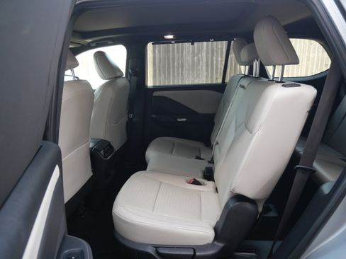 Used 2024 Lexus TX 350 FWD image 9