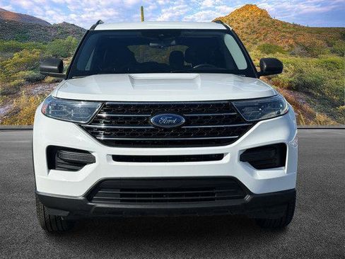 Used 2022 Ford Explorer XLT image 5