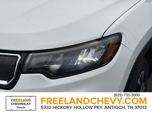 Used 2022 Jeep Compass Limited image 10