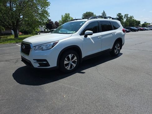 Used 2019 Subaru Ascent Premium AWD/4WD image 4