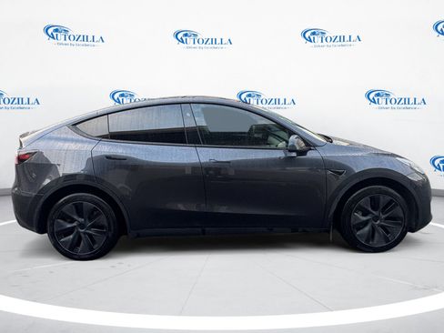 Used 2025 Tesla Model Y Long Range image 6