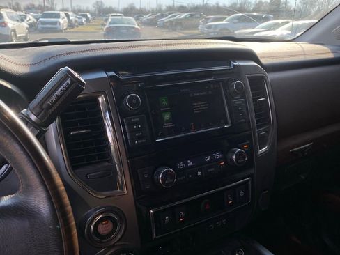 Used 2019 Nissan Titan Platinum Reserve w/ Platinum Utility Package image 18