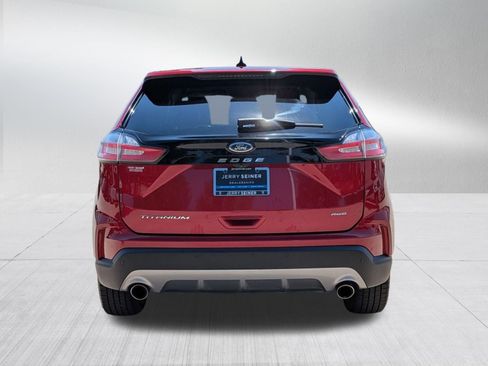 Used 2022 Ford Edge Titanium AWD/4WD image 5