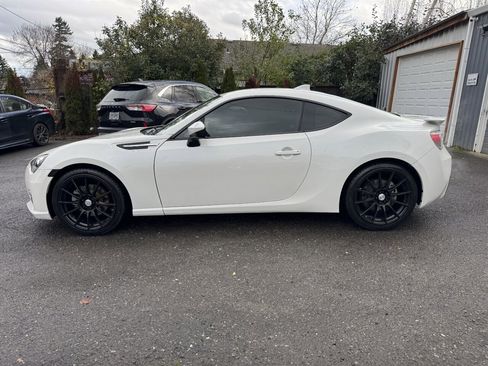 Used 2015 Subaru BRZ Limited w/ Popular Package #1B image 4