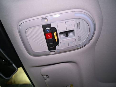 Used 2024 Hyundai Ioniq 5 Limited image 33