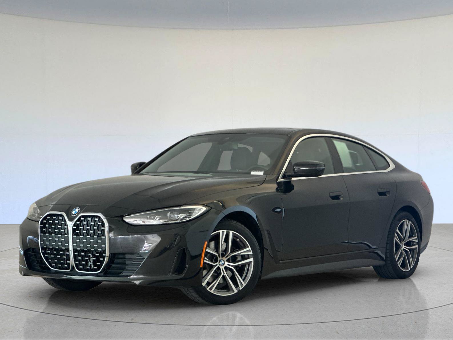 Used 2024 BMW 430i Gran Coupe xDrive w/ Premium Package AWD/4WD image 2
