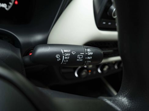 Used 2025 Honda HR-V LX image 23