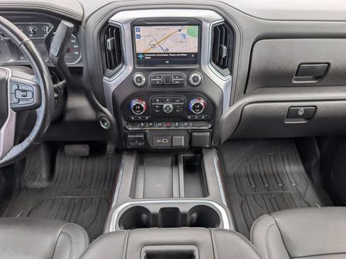 Used 2022 GMC Sierra 1500 SLT AWD/4WD image 9