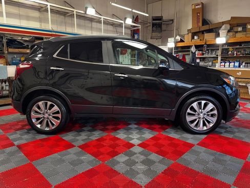 Used 2018 Buick Encore Preferred image 8