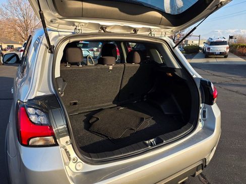 Used 2025 Mitsubishi Outlander Sport ES AWD/4WD image 11
