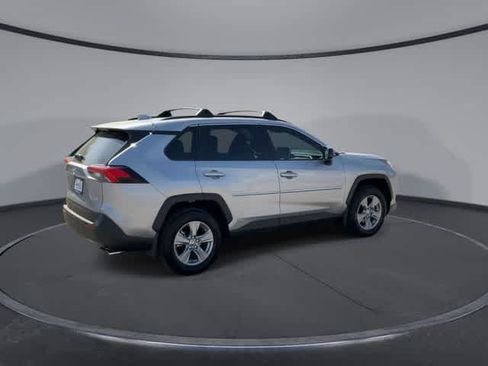 Used 2025 Toyota RAV4 LE image 8