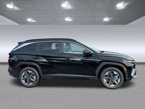New 2025 Hyundai Tucson SEL image 8