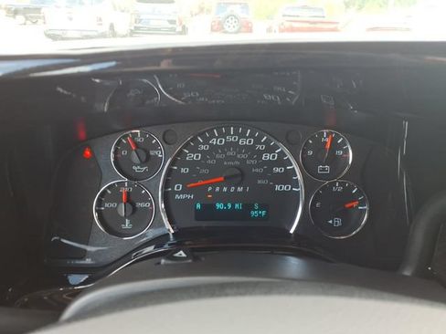 Used 2026 GMC Savana 2500 w/ Driver Convenience Package RWD image 27