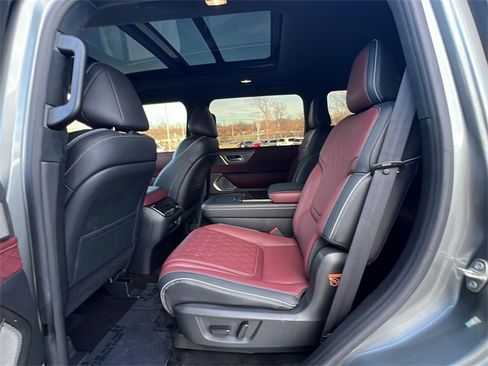 Certified 2025 INFINITI QX80 Autograph w/ Autograph Exterior Package image 18