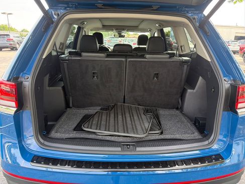 Used 2025 Volkswagen Atlas SE w/ Panoramic Sunroof Package FWD image 30