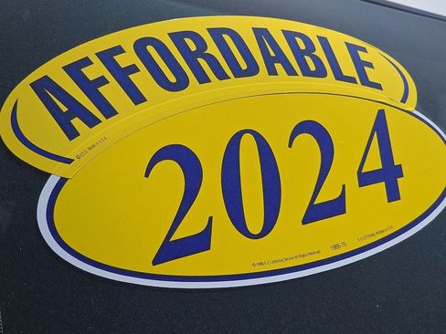 Used 2024 Nissan Rogue S AWD/4WD image 10