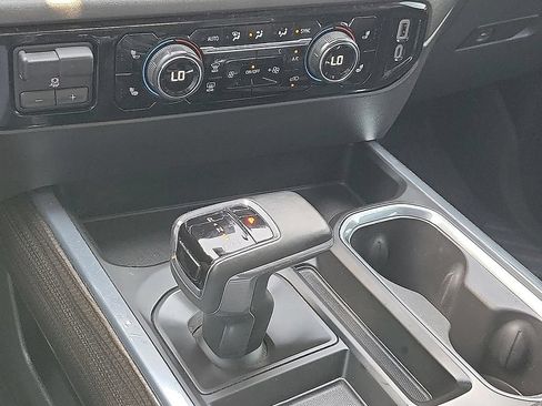 Used 2023 Chevrolet Silverado 1500 LT Trail Boss w/ LT Trail Boss Premium Package AWD/4WD image 17