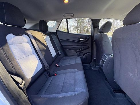Used 2025 Chevrolet Trax LS image 12