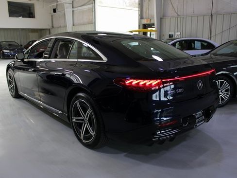 Used 2023 Mercedes-Benz EQS 580 4MATIC Sedan image 45