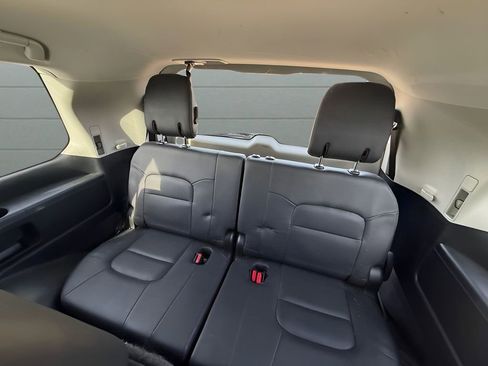 Used 2016 Toyota Land Cruiser w/ Four Season Floor Mat Package image 10